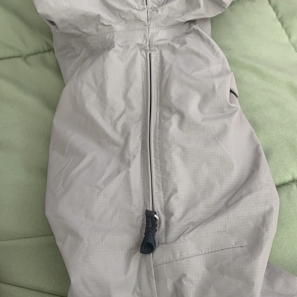 𝅺Helly Hansen Youth Ski Pants, Size 10Y, Grey! - Picture 9 of 16